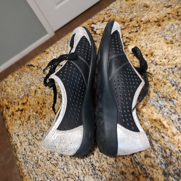 Rieker Remonte Women's Sneakers Size US 8 EU 39 Black Silver - Stylish Comfort - Picture 6 of 15